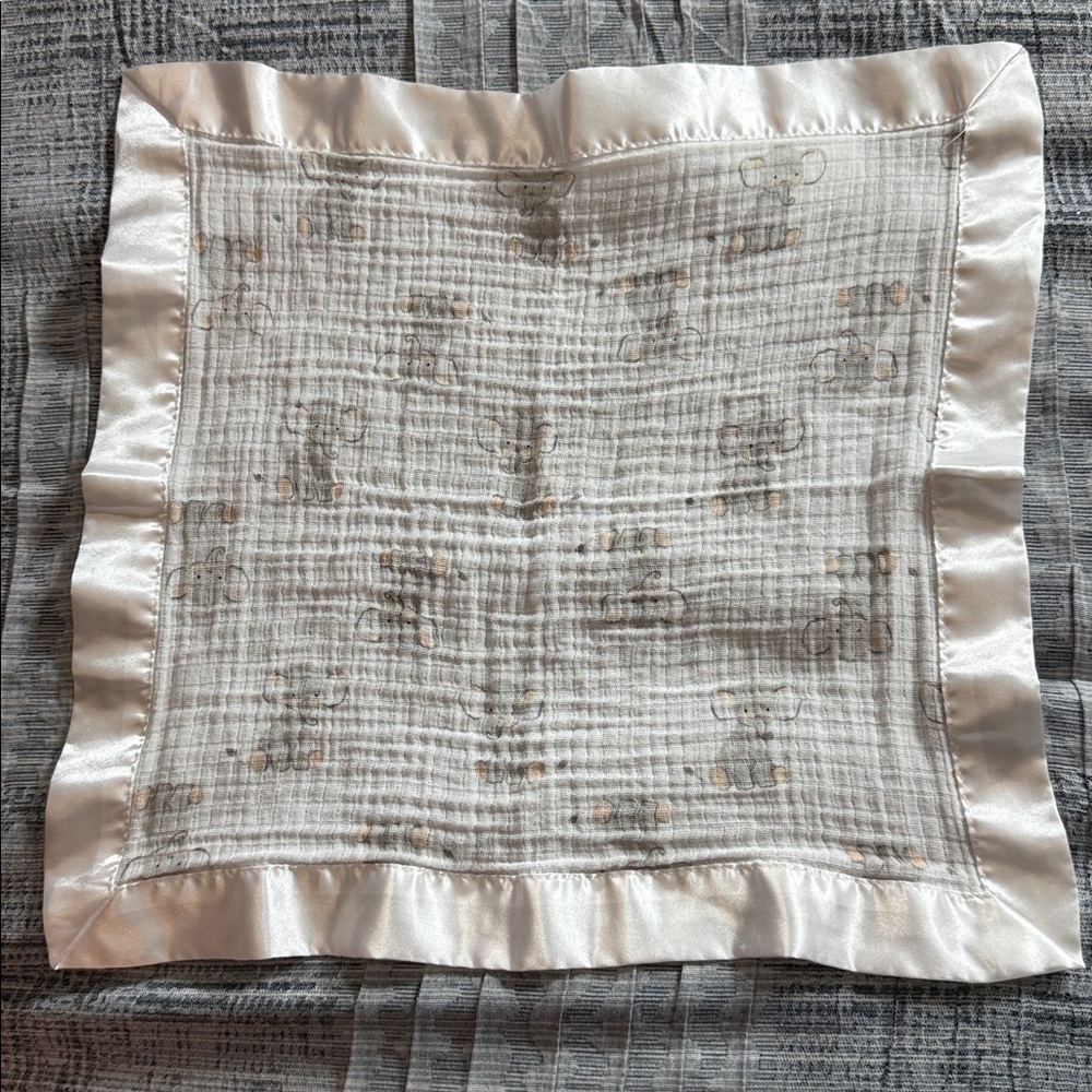 aden + anais White Muslin Baby Security Blanket Lovey with Elephants 15” x 15”